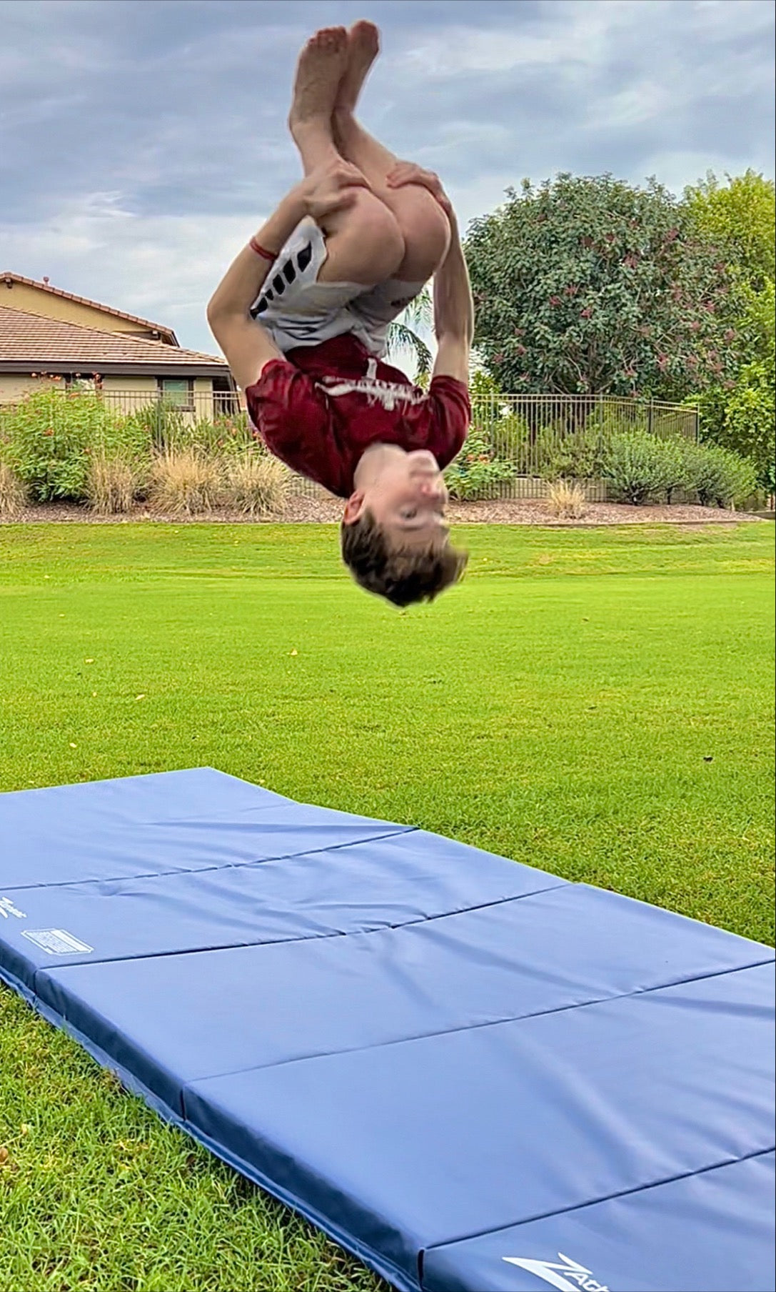 Z Athletic 4ft x 12ft x 2in Gymnastics Mat