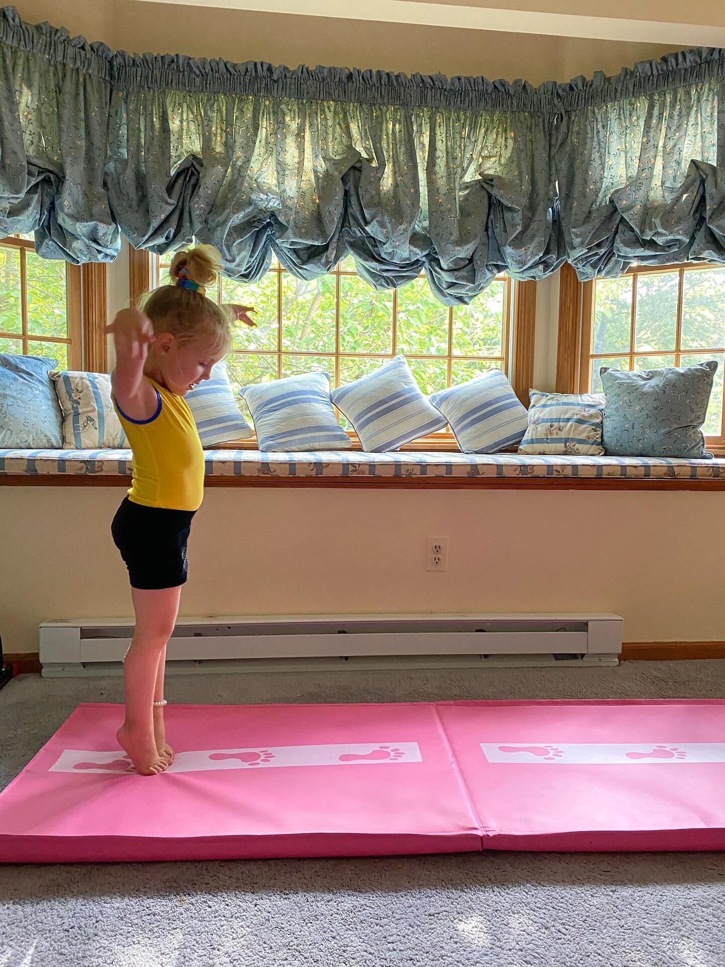 Open Cartwheel Tumbling Mat